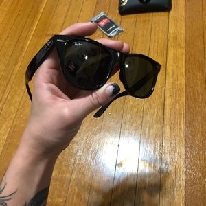 Rayban Wayfarers (Larger Style) Black Lenses